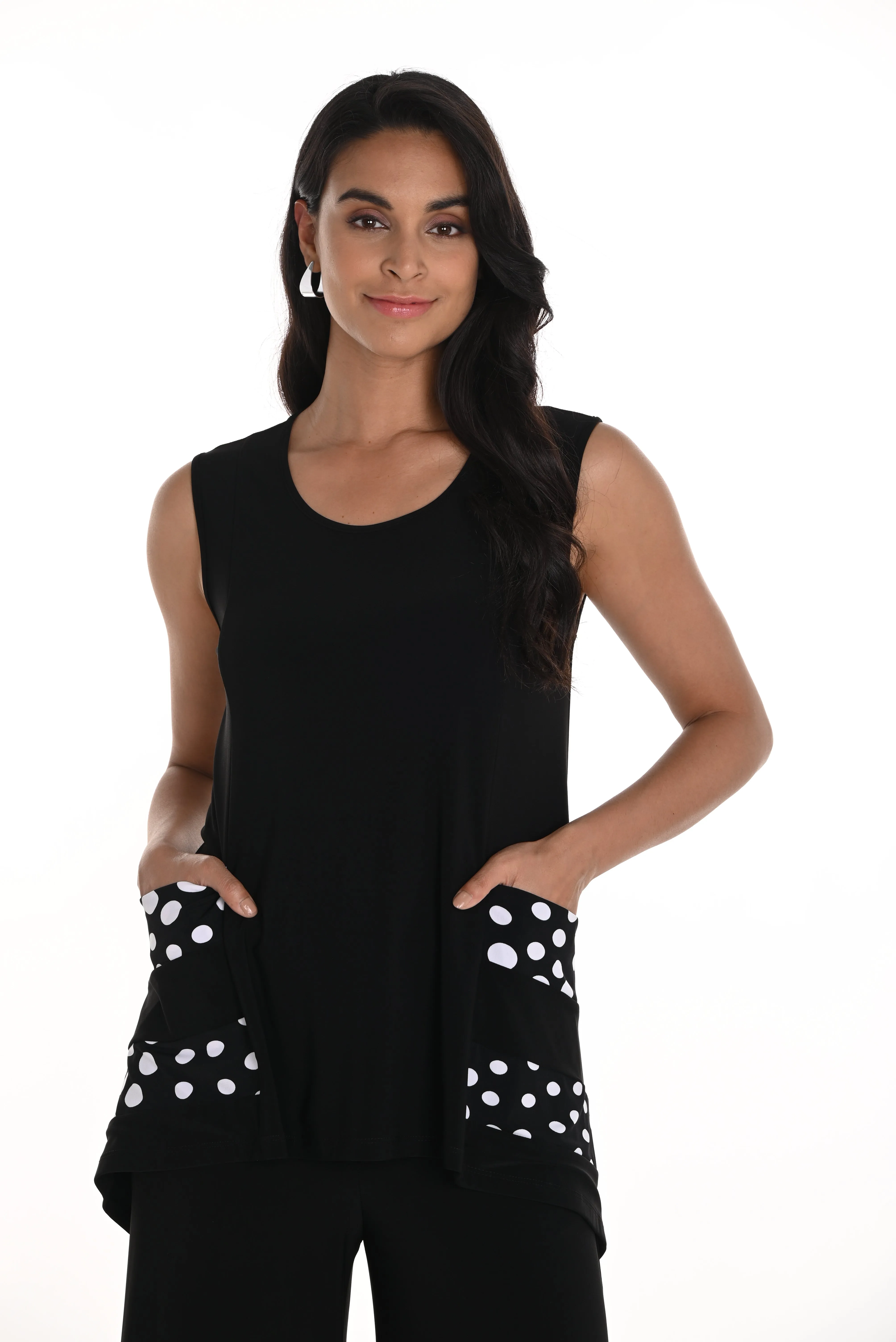 Frank Lyman Spring 2025-256310-1001-Knit Tunic-Black/White