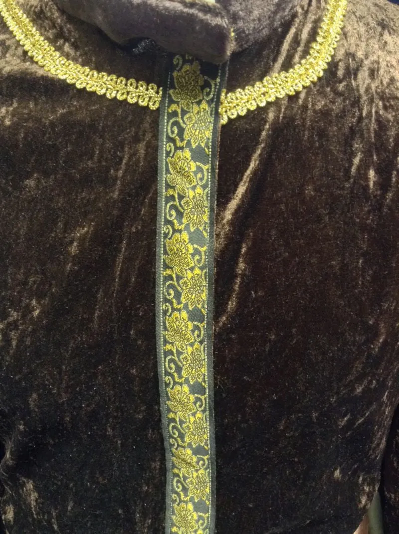 Medieval Man in brown and gold