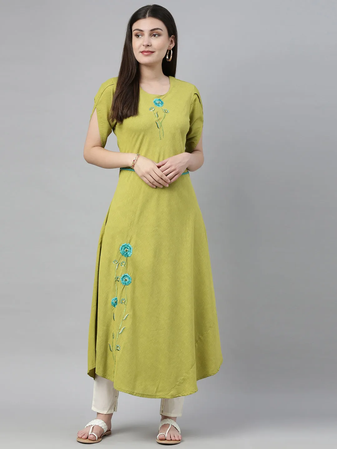 Neeru's M Green Colour Slub Rayon Fabric Tunic "50"