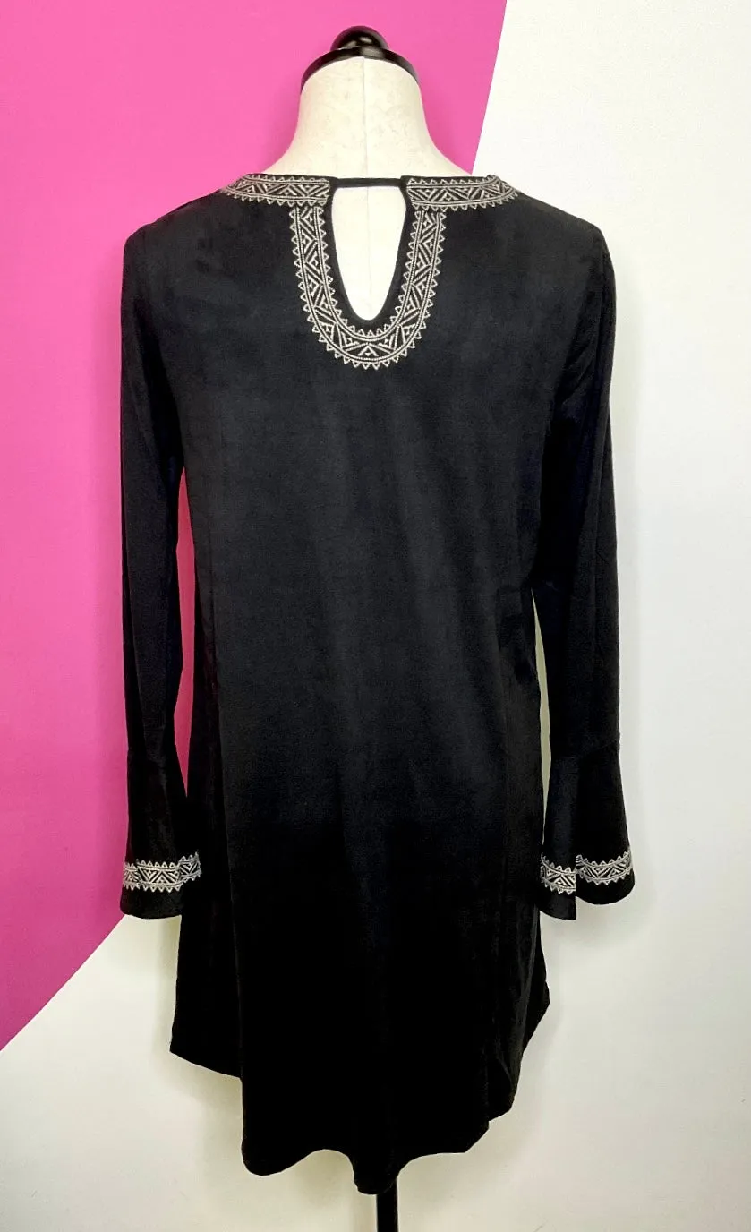 THML NEW BOHO EMBROIDERED DRESS - M