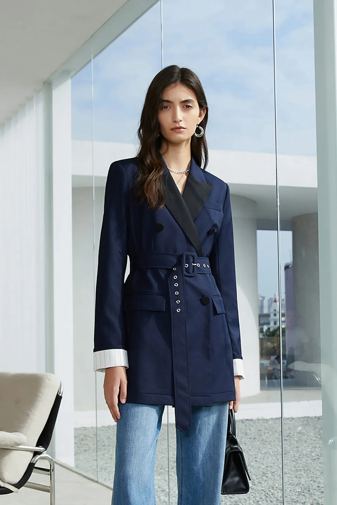 V-neck blazer | Navy blue blazer | Commuter blazer
