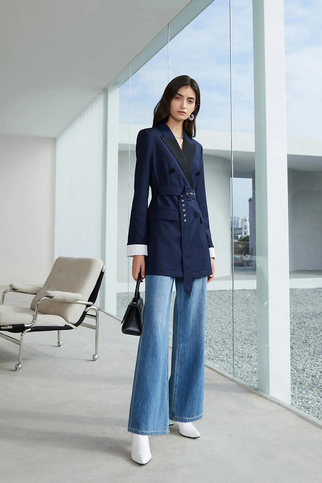V-neck blazer | Navy blue blazer | Commuter blazer