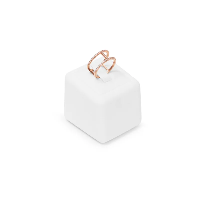 White Microfiber Jewelry Set TT110