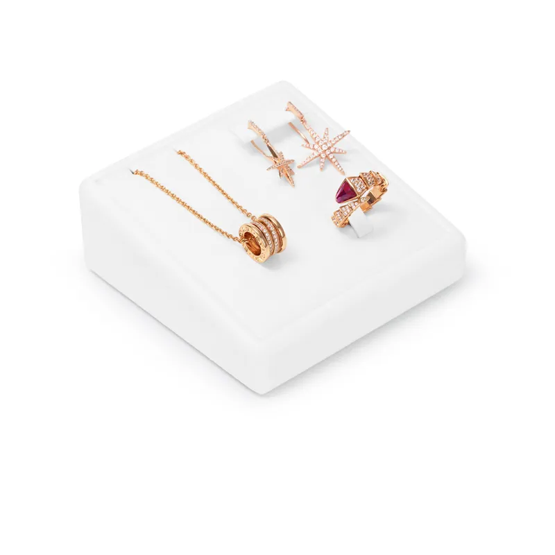 White Microfiber Jewelry Set TT110