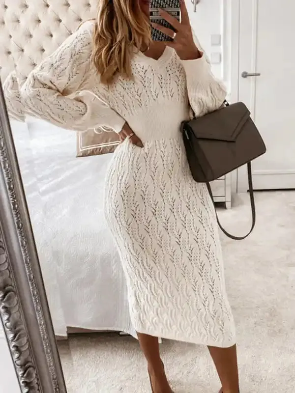 Women’s V-neck long-sleeved hip-hugging sweater dress